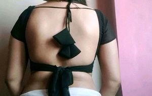 Backless Knotted Blouse Padded