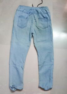 Light Wash Graphic Jeans