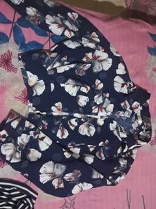Floral Print shirt style Top