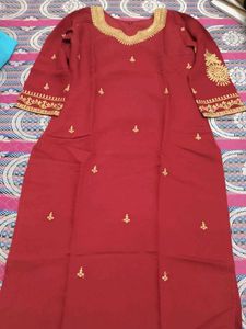 Elegant Maroon kurta set with dupatta