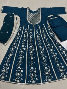 Elegant Embroidered Kurta Set with Dupatta