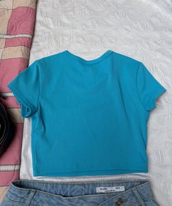 H&amp;M Ribbed Fitted Crop Top
