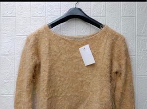 Fluffy Cropped Sweater