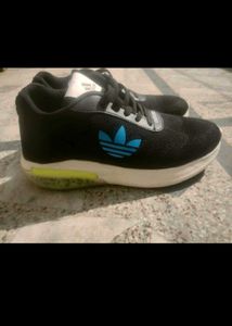 Adidas Men's Black Sneakers Size UK 9