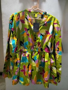 Vibrant Floral Print top
