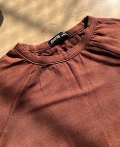 🐻Body  hug crop tee