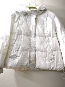 White Padded Hooded Jacket SIZE L