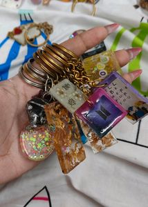 10 Keychains❤❤