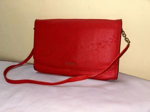 HAZZYS Red Leather Crossbody Wallet