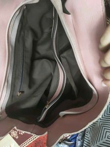 Chic Pink Textured Shoulder Bag