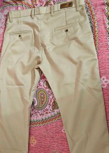 Men's Classic Khaki Chino Trousers