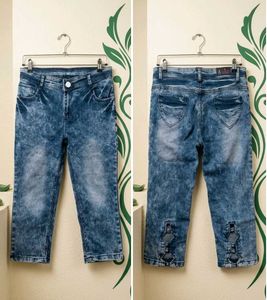 Super stylish Short danim capri