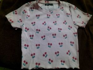 pink top
