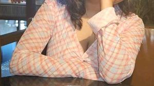 SUO plaid top