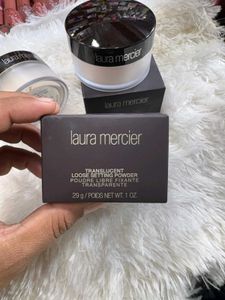 Laura Mercier Translucent Loose Setting Powder