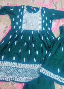 Emerald Green Embroidered Kurta Set