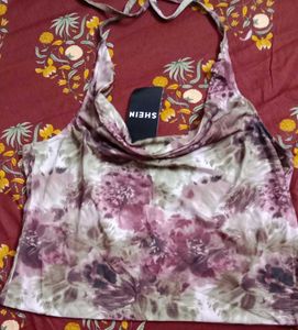 L size SHEIN Floral Halter Neck Crop Top