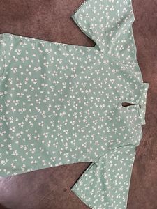 Floral Print Bell Sleeve Top