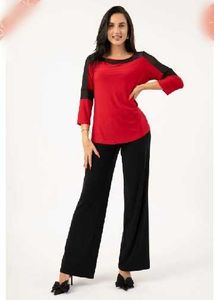 Chic Red & Black 3/4 Sleeve Top