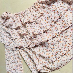 Chic Ruffle One-Shoulder Floral Top