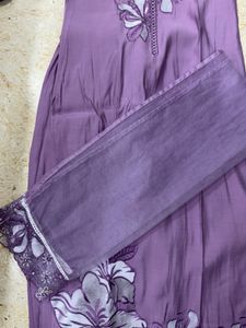 (S) Lilac Kurta Set with Floral Embroidery