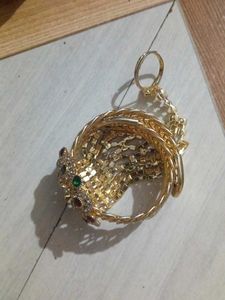 Exquisite Hand Harness Bracelet with Dazzling Ston