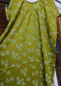 Comfortable Green Floral Nightgown