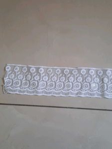 white Border lace