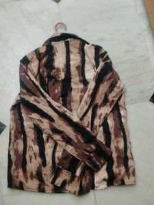 Stylish Abstract Print Button-Down Shirt