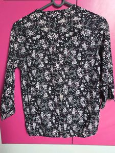 Max Chic Flora Blackl Print V-Neck Top  M Siz