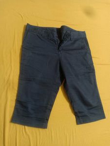 Stylish Blue Capris for Women
