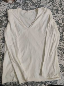 Simple White V-Neck Long Sleeve Top