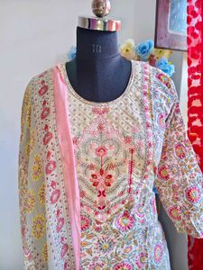 Floral Print Kurta Set with Dupatta