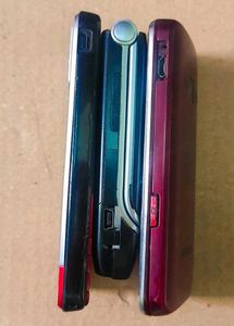 Vintage phones of lava, moto and samsung.
