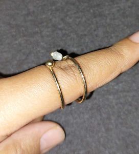 Jazz Gold Tone Hoop Earrings Set with 2 rings