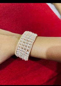 Sparkling Stone Bracelet new with tag