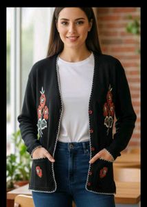Chic Black Cardigan 😍