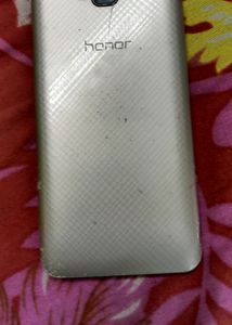 honor mobile good condition... just battery dead.