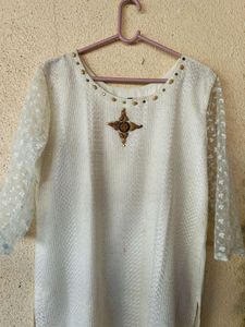 Elegant White Embroidered Kurta
