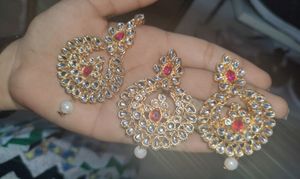 Jewellery Set For Women. Like New. Good Condition.