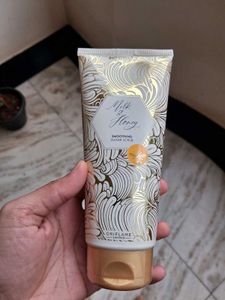 Oriflame Milk & Honey Smoothing Sugar Scrub