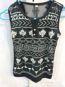 Sleeveless Black & White Patterned Top