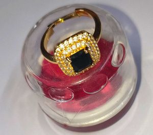 Elegant Black Rhinestone crystal gold metal Ring