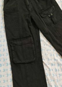 Wide Leg Cargo Pants