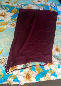 Maroon peticote
