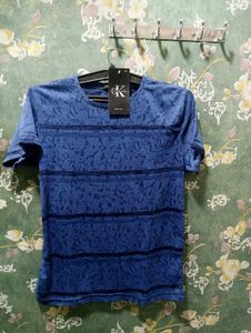 snake design 🔵 Blue CK T-Shirt l size