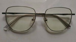 Stylish Metal Frame Eyeglasses