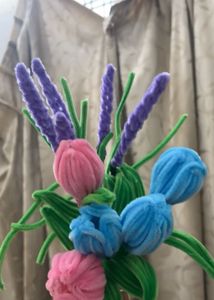 Lilies and lavender sticks 🌷