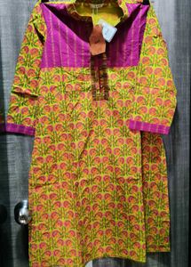 Green 💚 Floral 🌸🌺 Printed Kurta