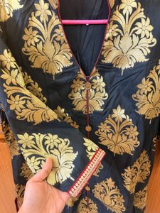 Banarsi Silk Black Print Kurta with Maroon
